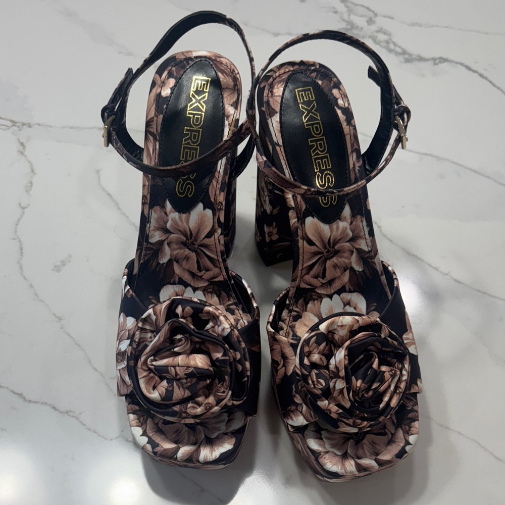 Express Floral Platform Heels - Purple and Cream - Picture 3 of 11